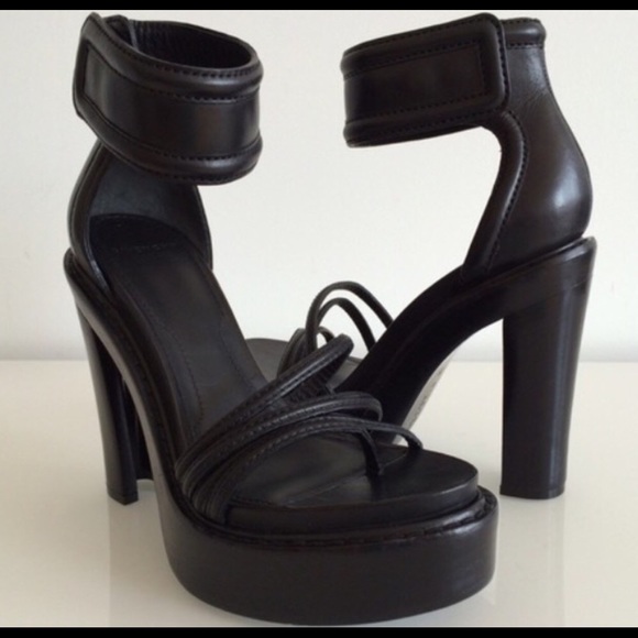 Givenchy platform pumps - Picture 2 of 4